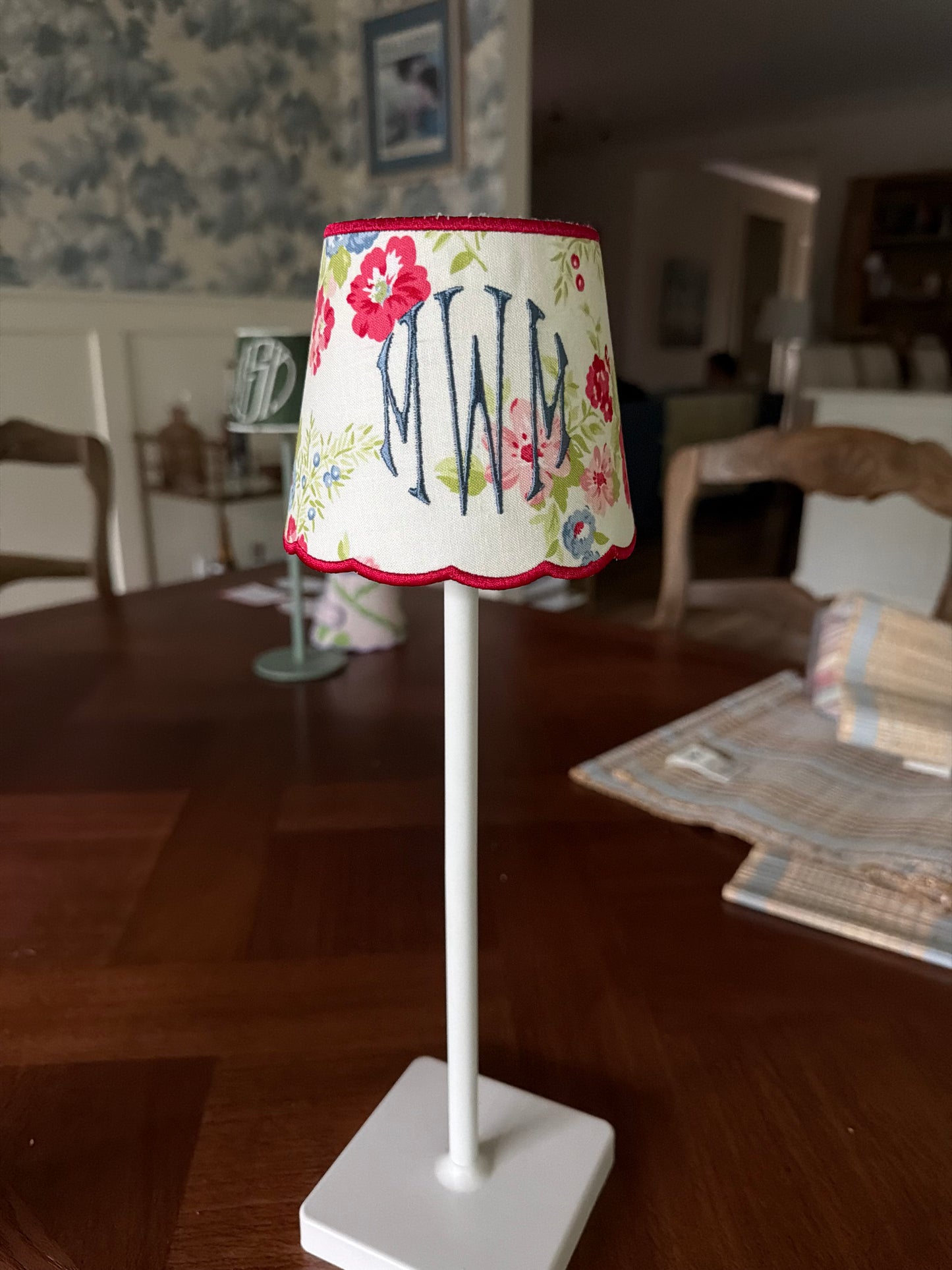 Bespoke Cordless Lampshade
